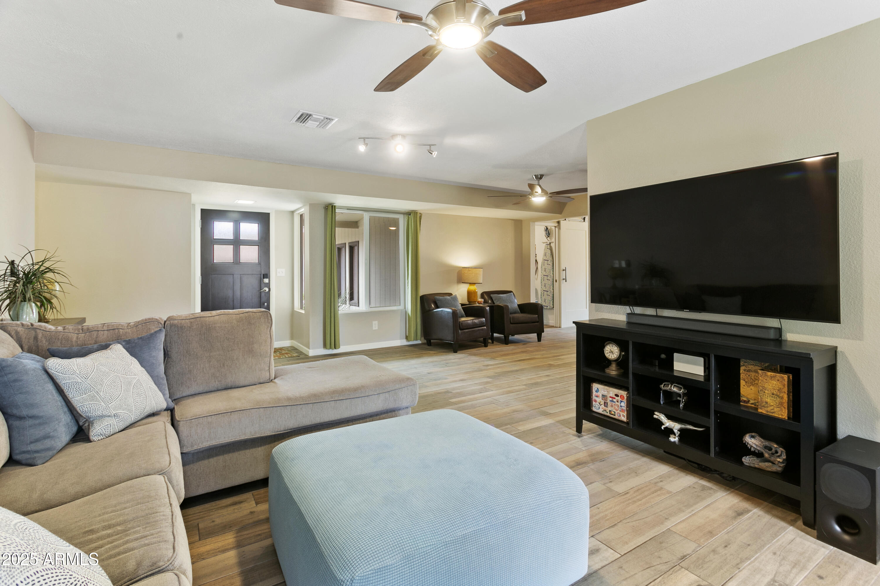 1808 W KEATING Avenue