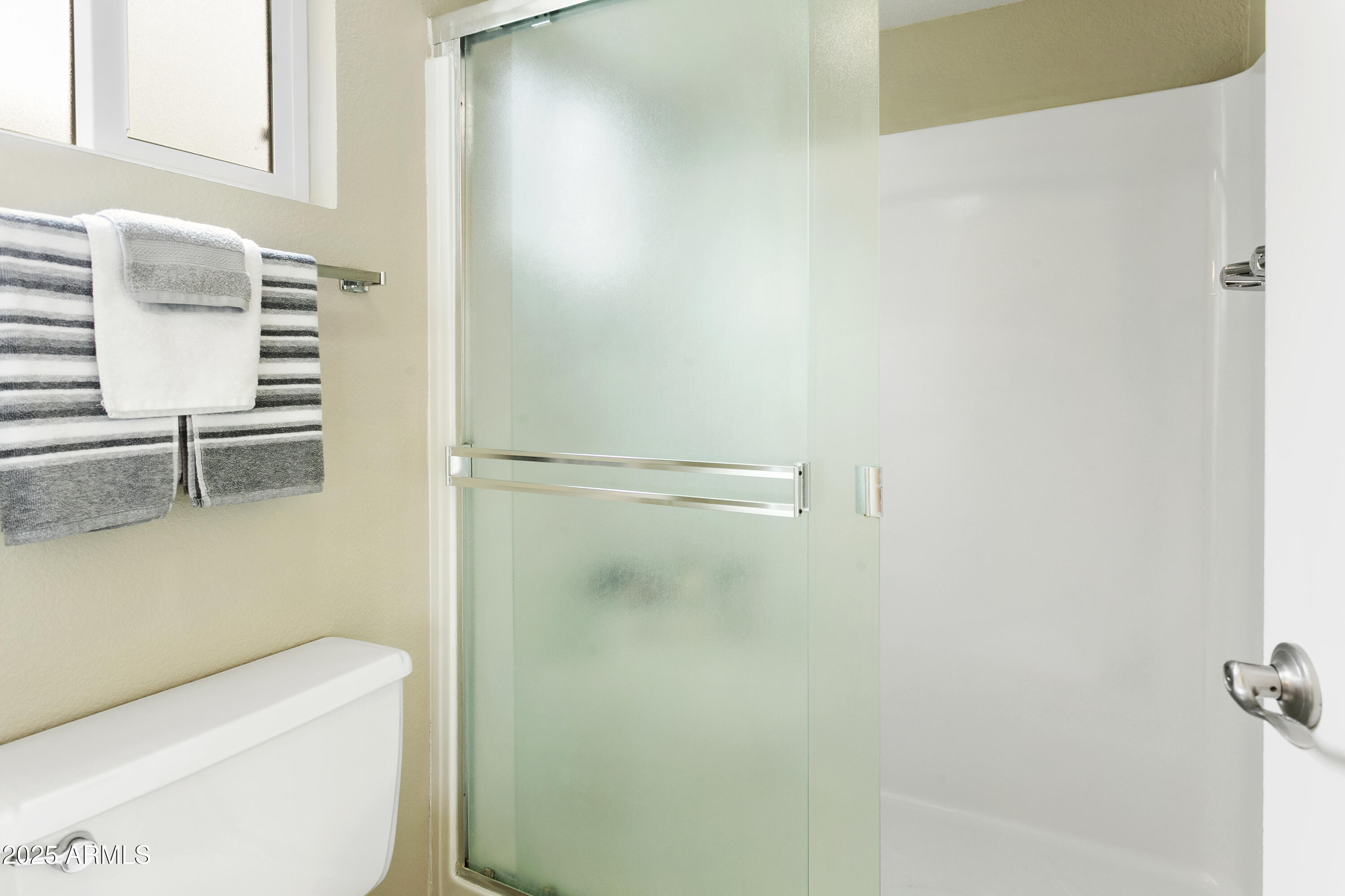 1808 W KEATING Avenue