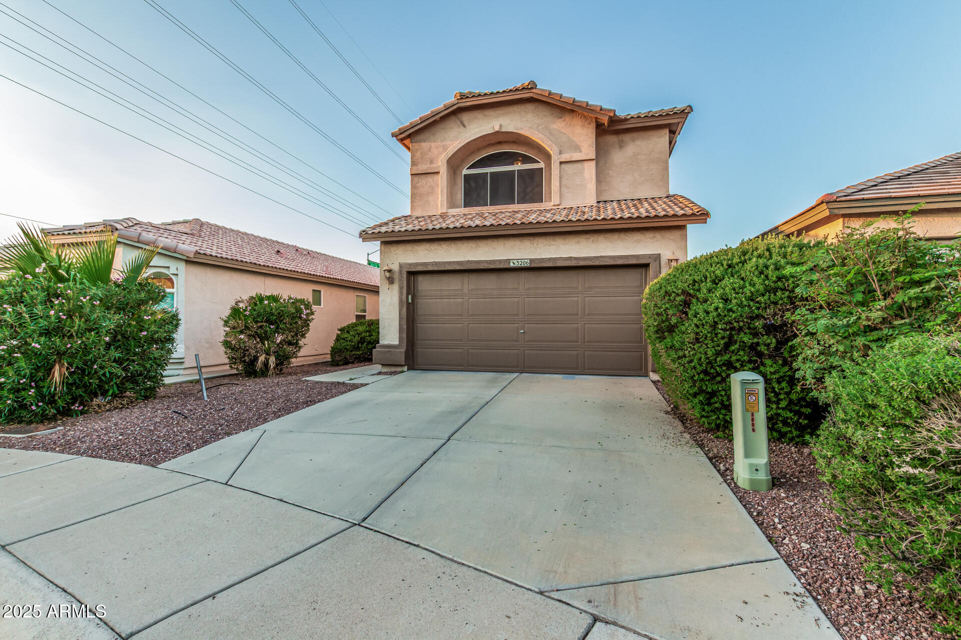 3206 E KRISTAL Way