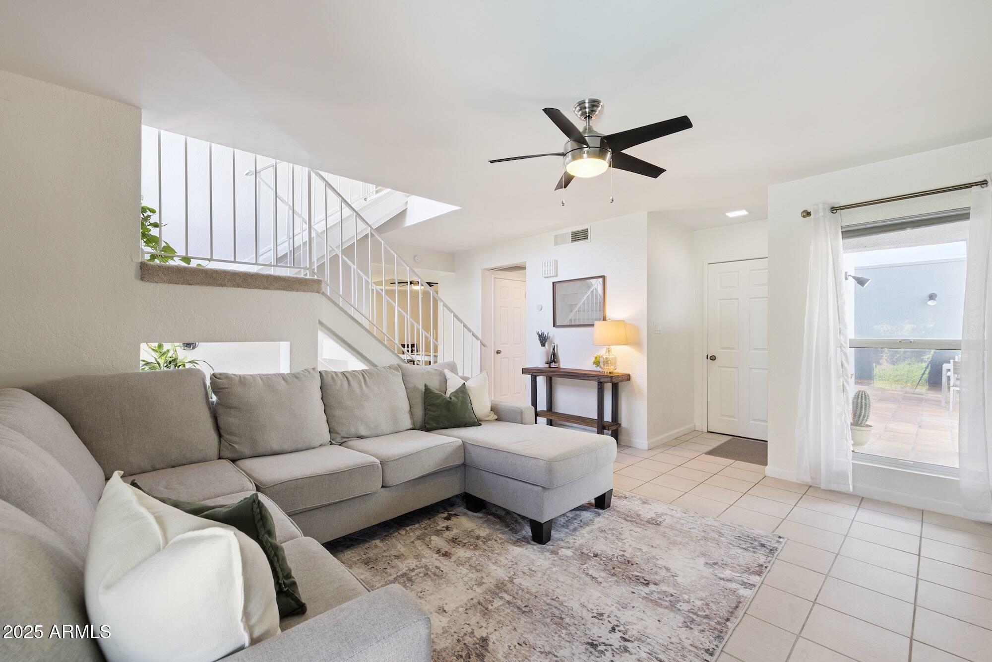 2 W GEORGIA Avenue, 12