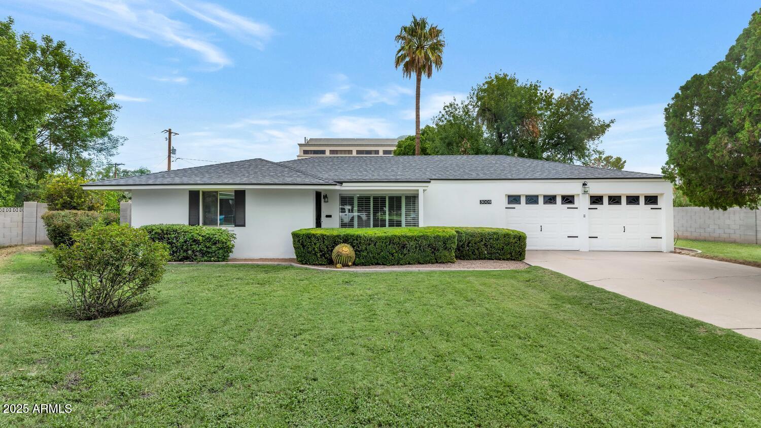 3009 N 43RD Place
