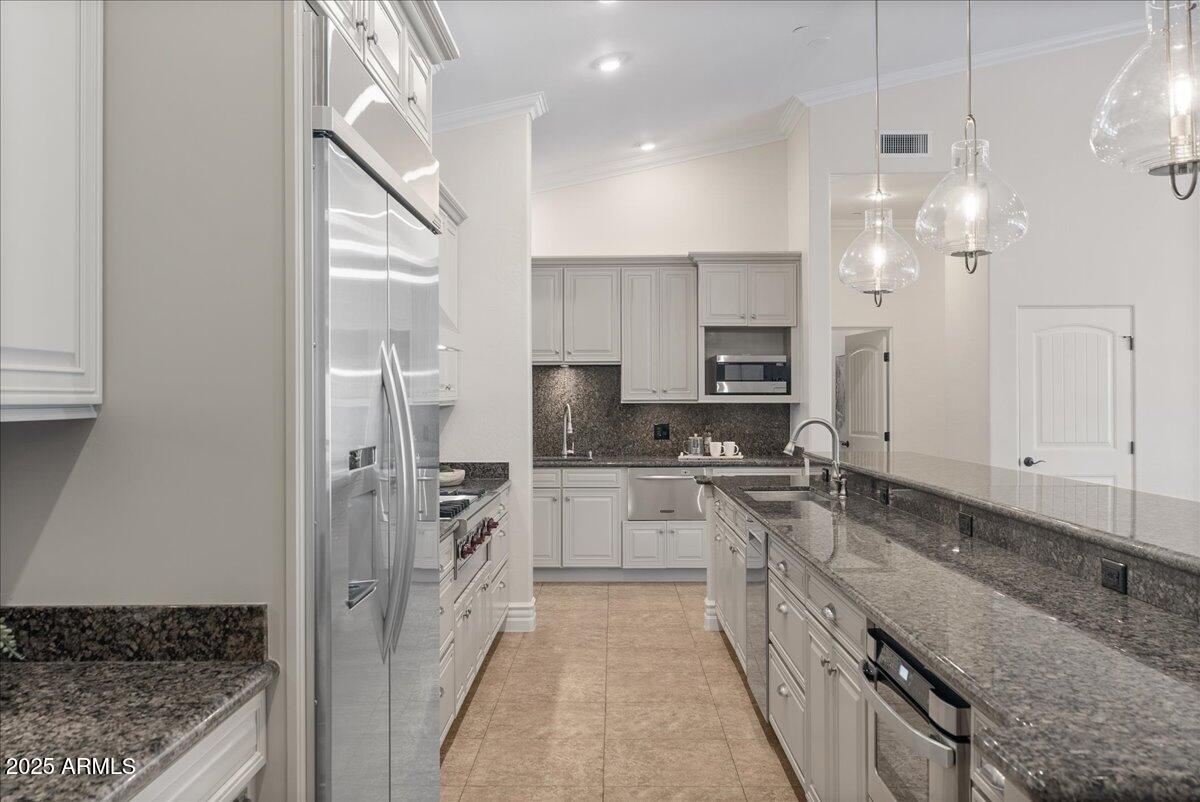 6522 E CALLE DEL MEDIA