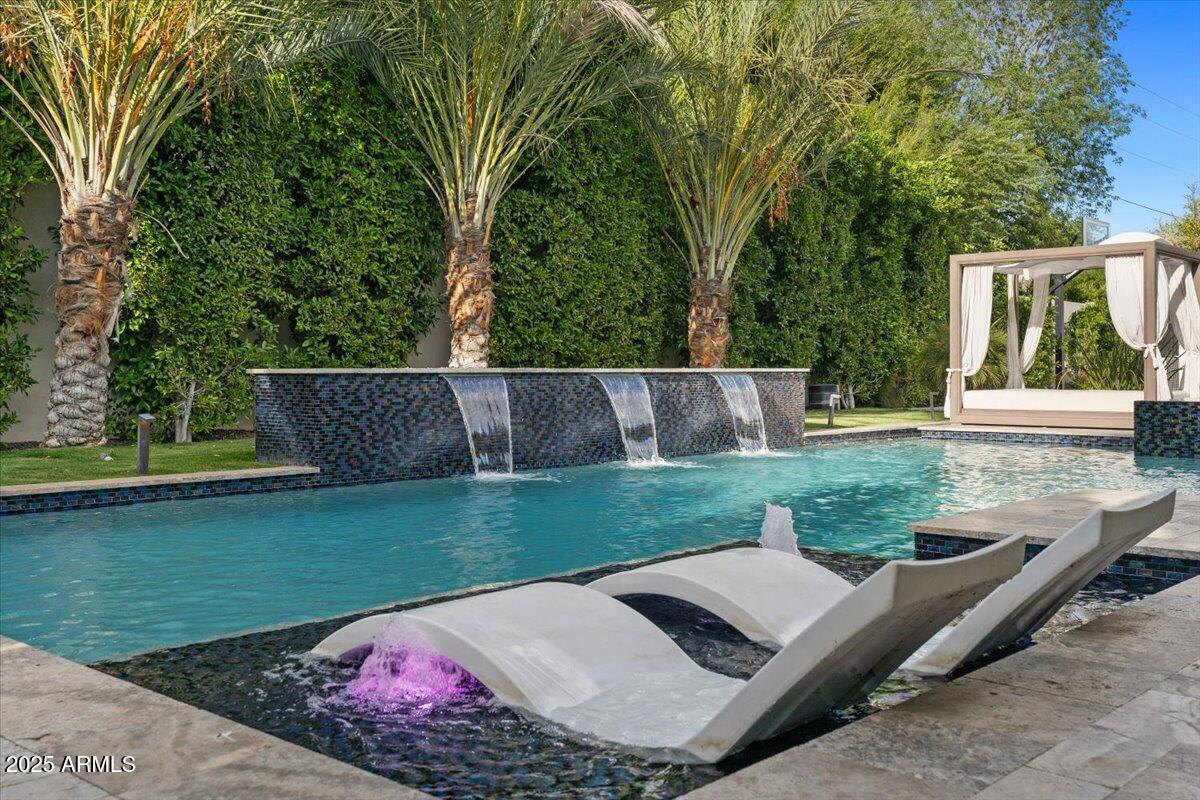 6522 E CALLE DEL MEDIA