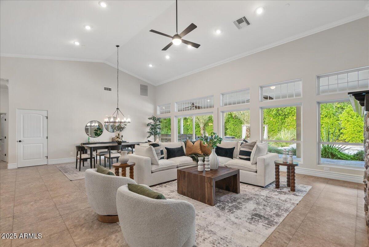 6522 E CALLE DEL MEDIA