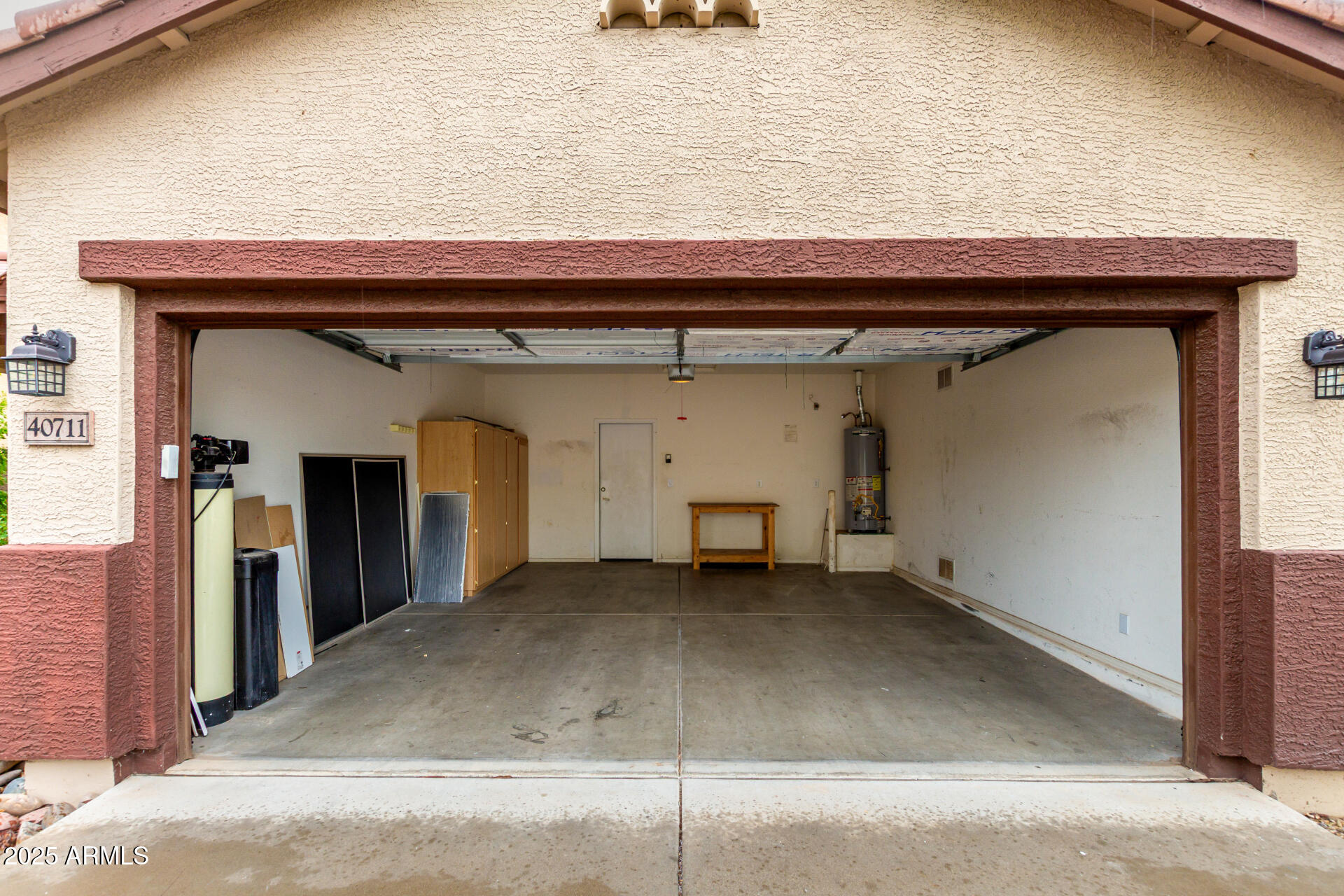 40711 N ERICSON Lane