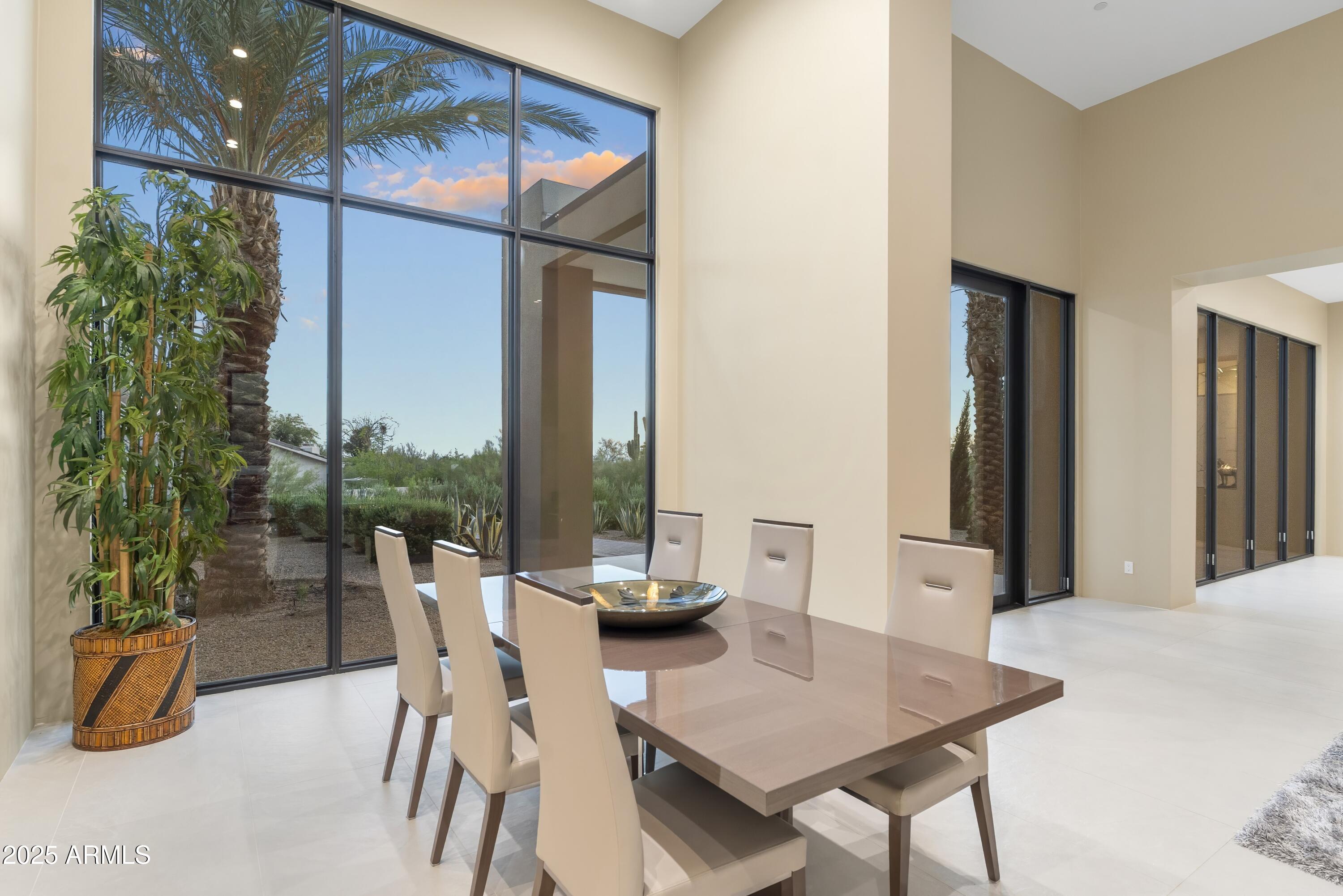 6816 E Stagecoach Pass