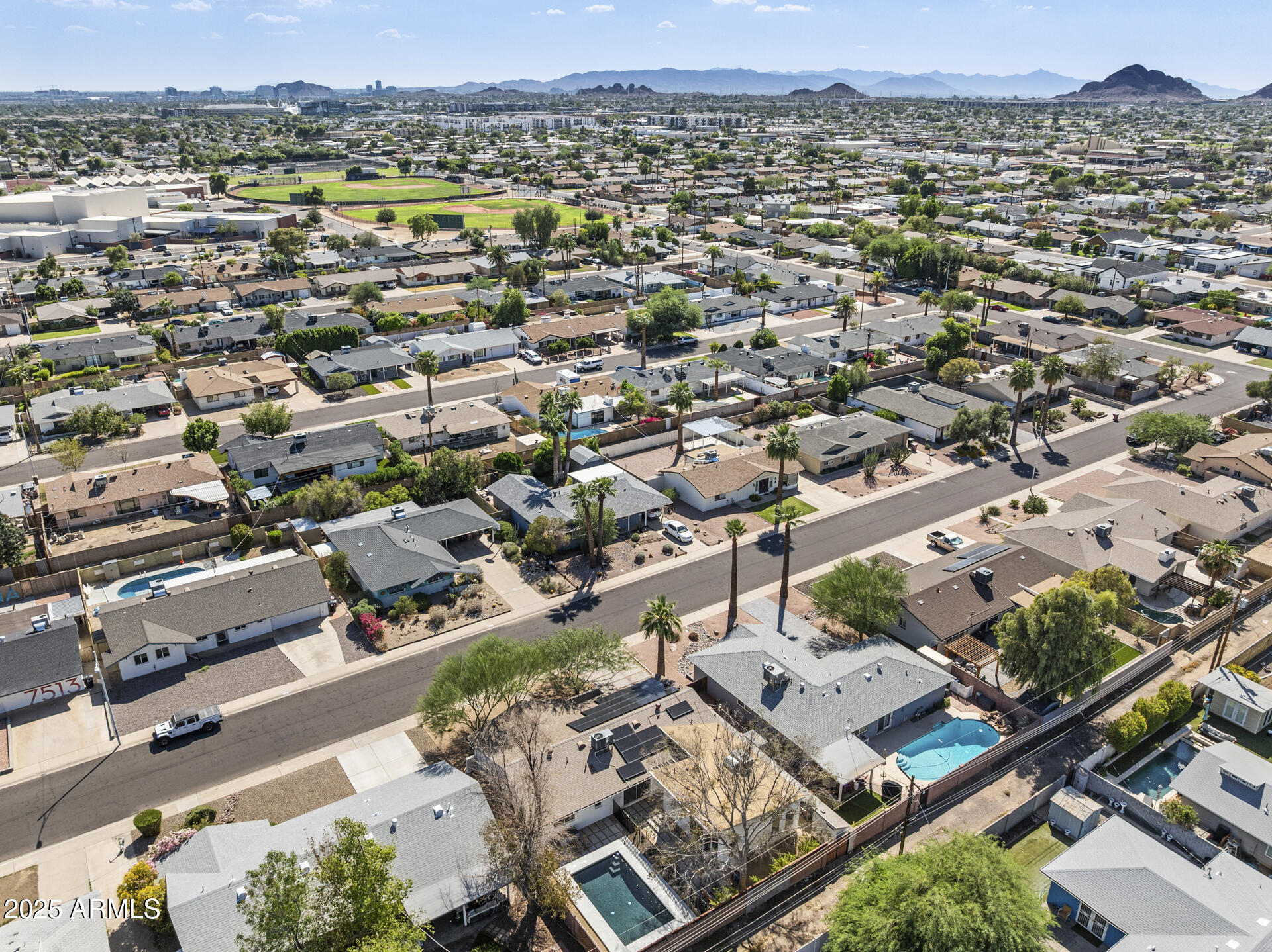 7502 E WINDSOR Avenue, Scottsdale