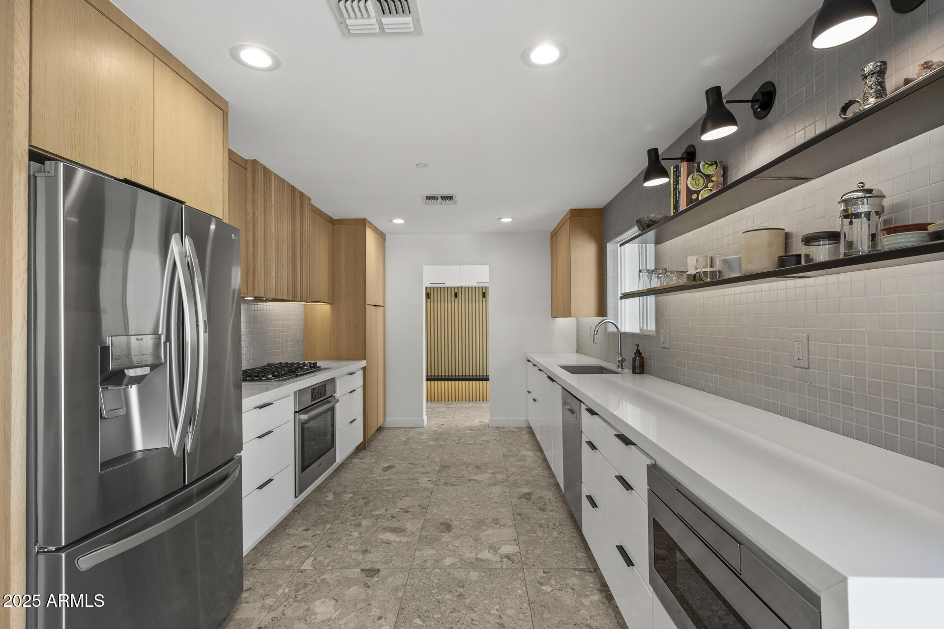 7502 E WINDSOR Avenue, Scottsdale