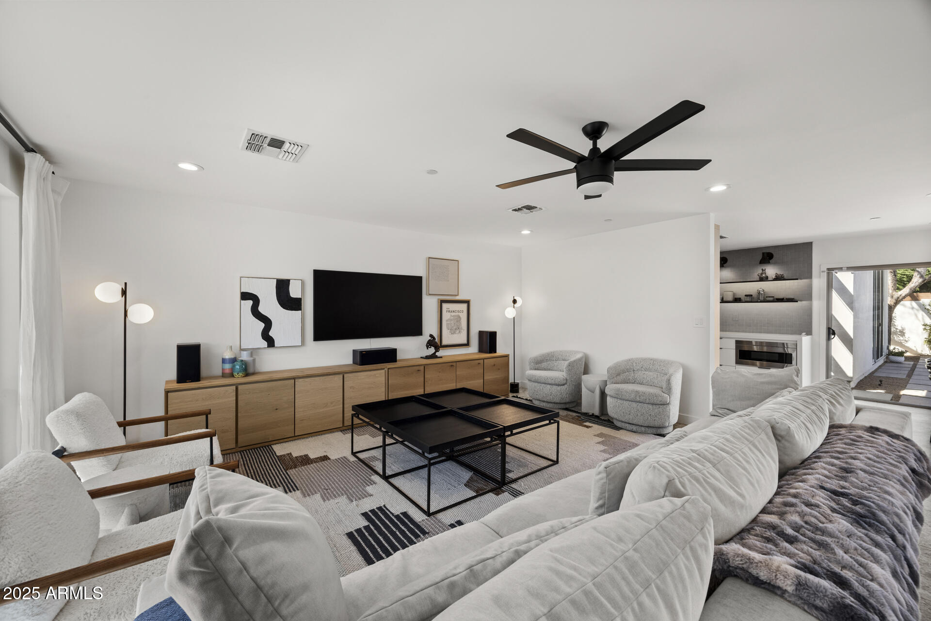 7502 E WINDSOR Avenue, Scottsdale