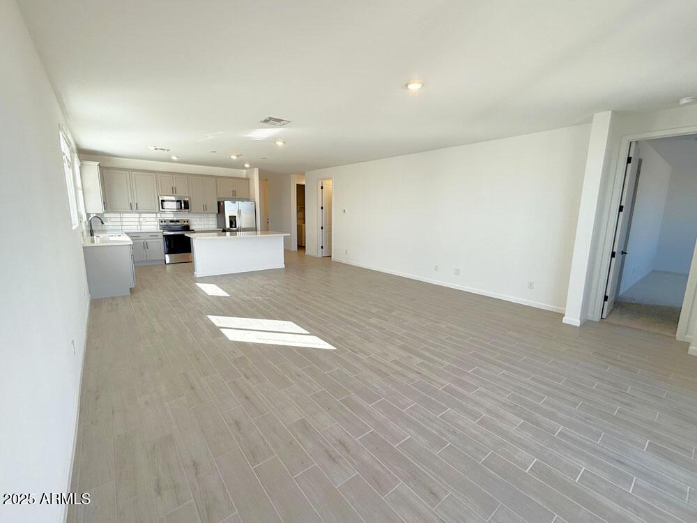 6466 E FIDDLENECK Way