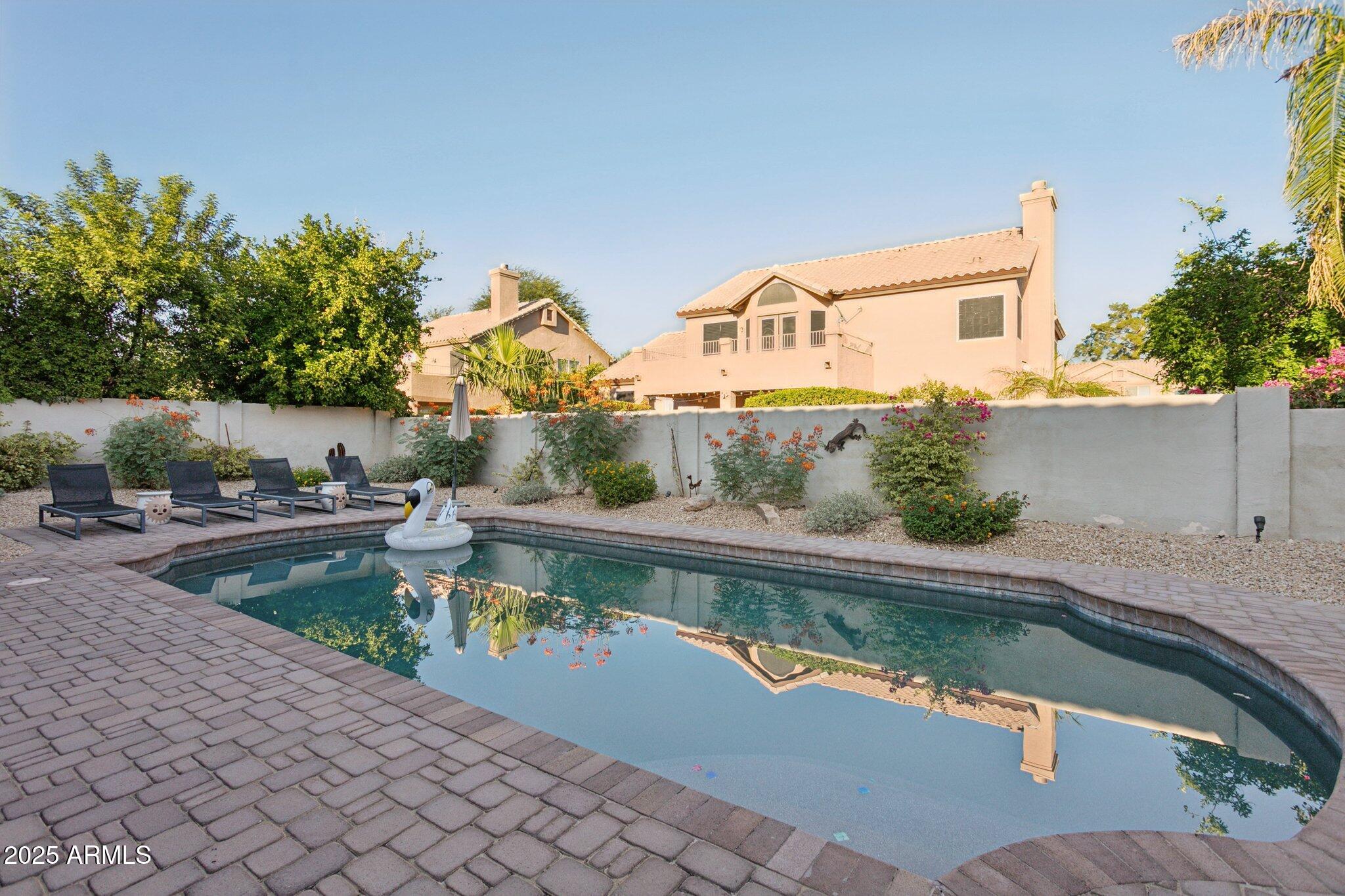 16627 N 60th Place