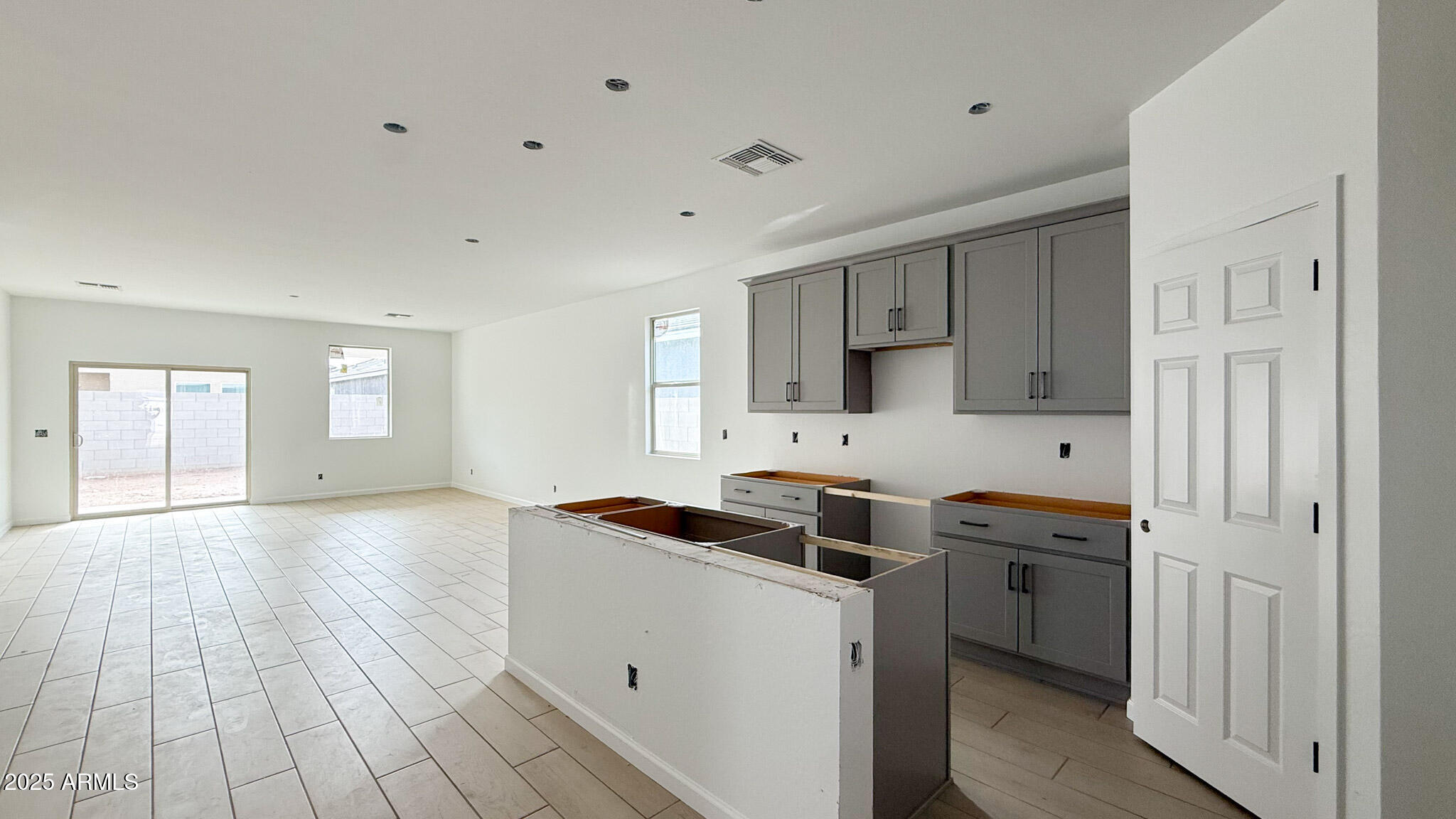 47677 W KENNER Drive