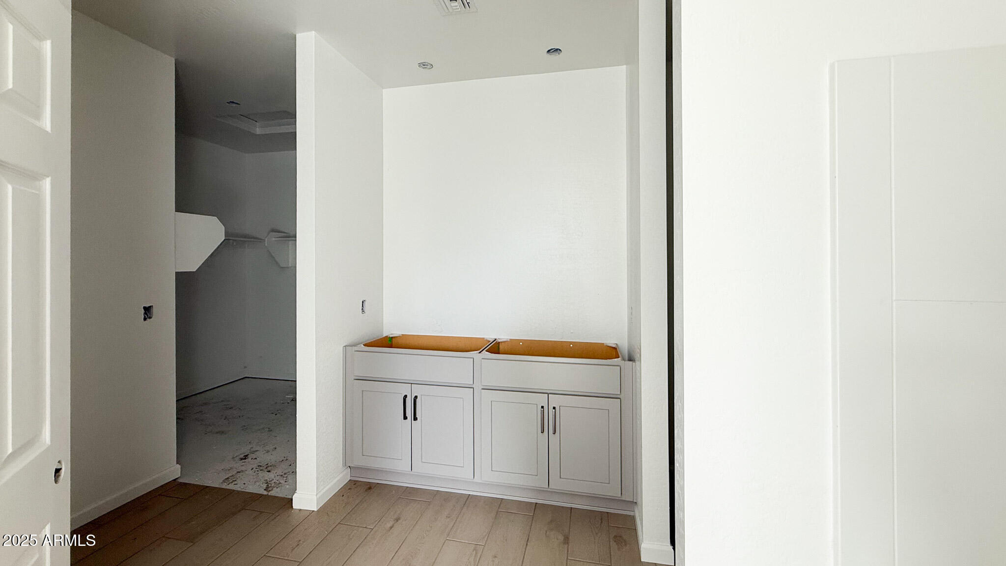 47677 W KENNER Drive