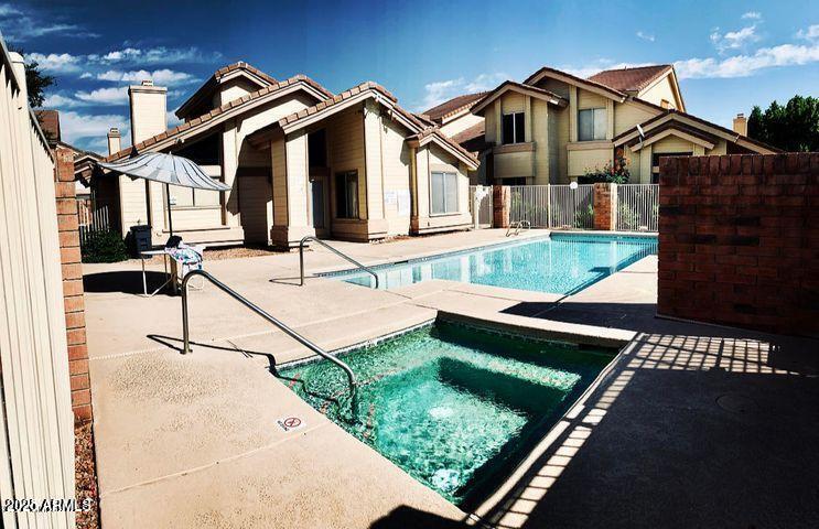 2201 N COMANCHE Drive, 1104