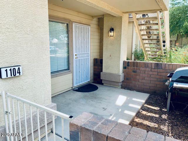 2201 N COMANCHE Drive, 1104