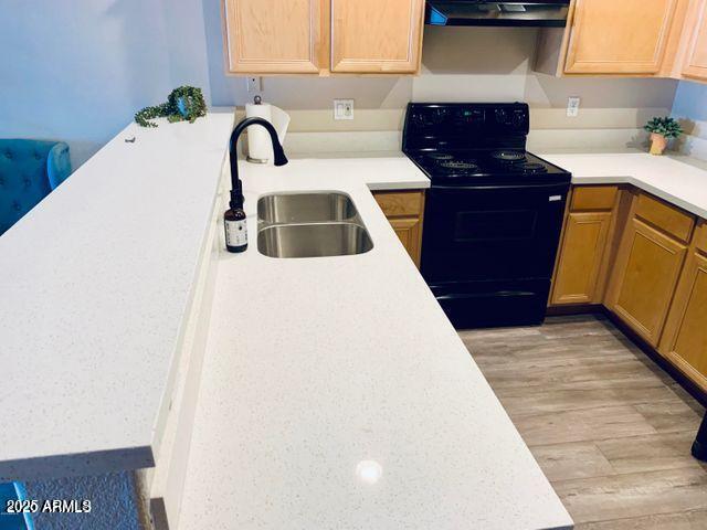 2201 N COMANCHE Drive, 1104