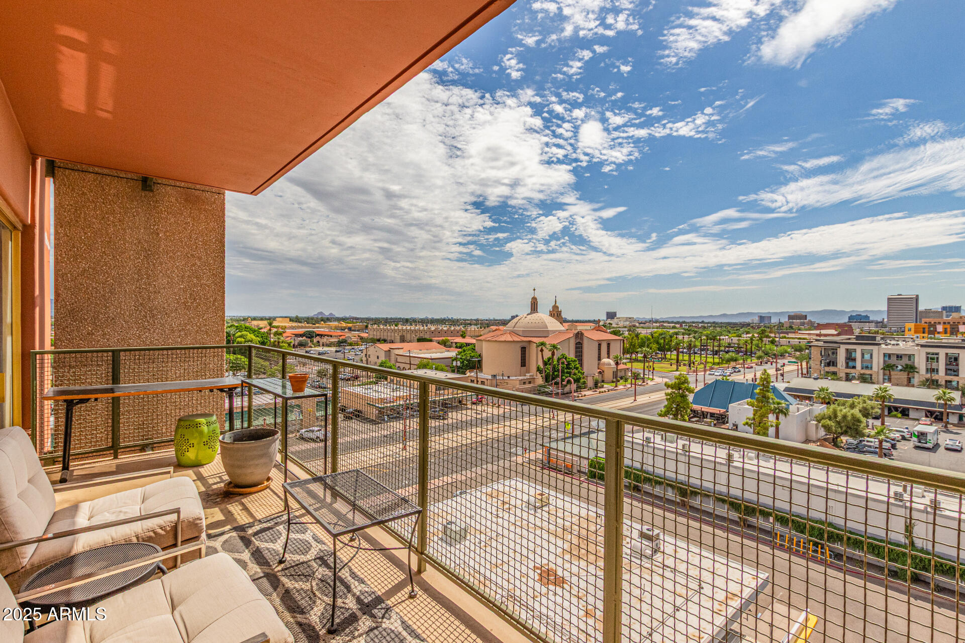 4750 N CENTRAL Avenue, 7B