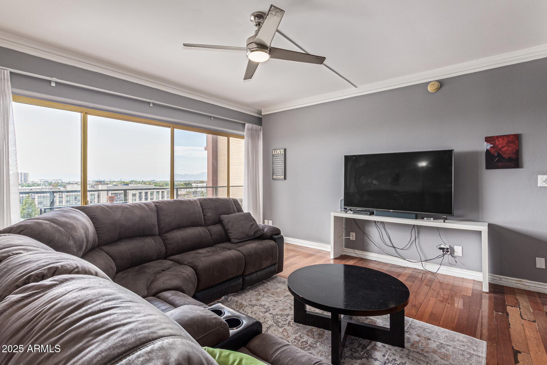 4750 N CENTRAL Avenue, 7B