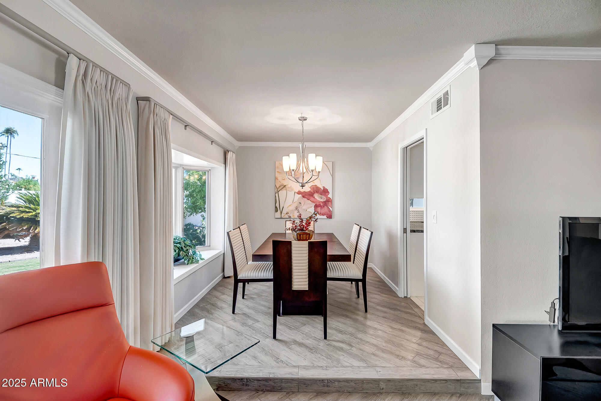 110 E PIPING ROCK Road