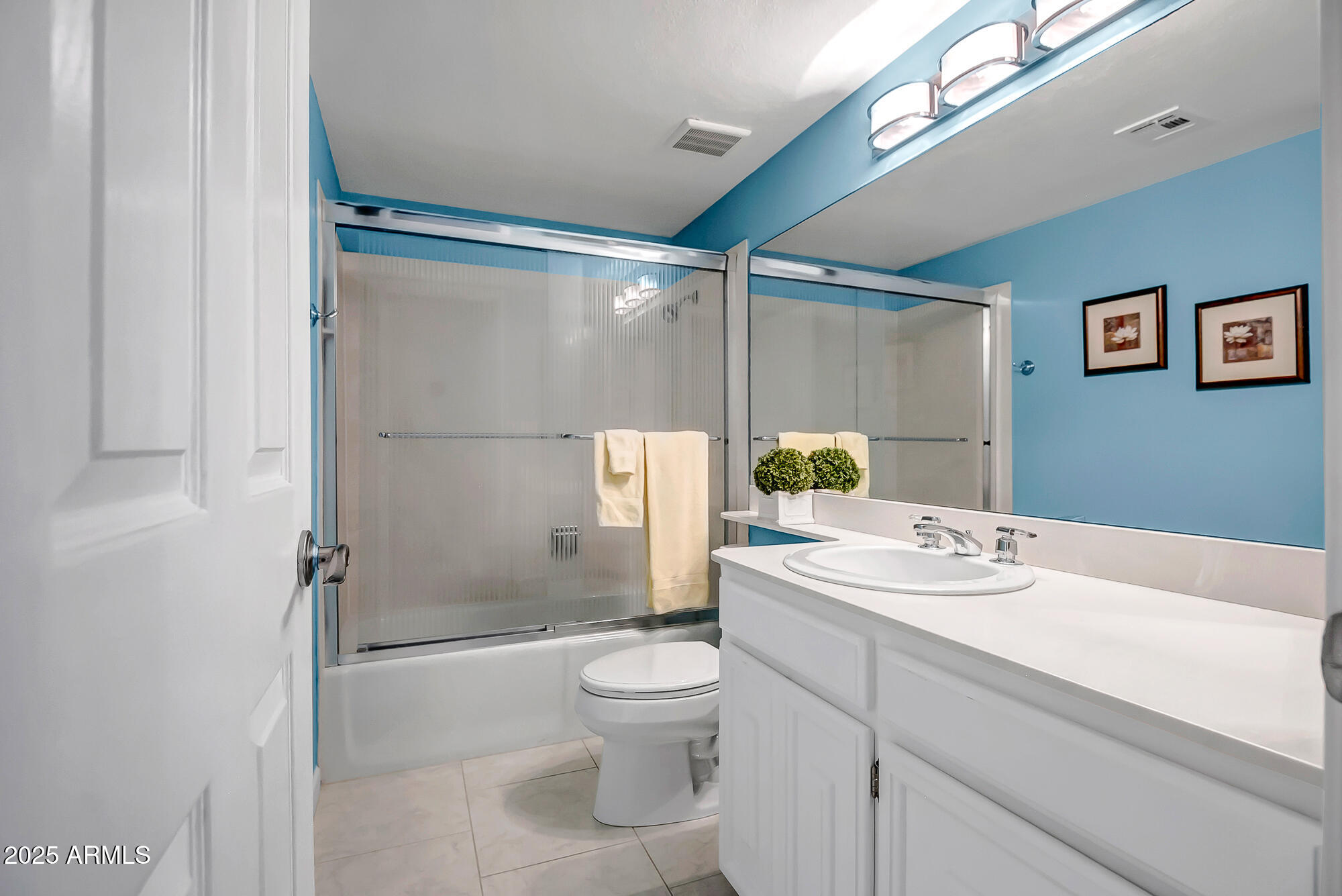 110 E PIPING ROCK Road