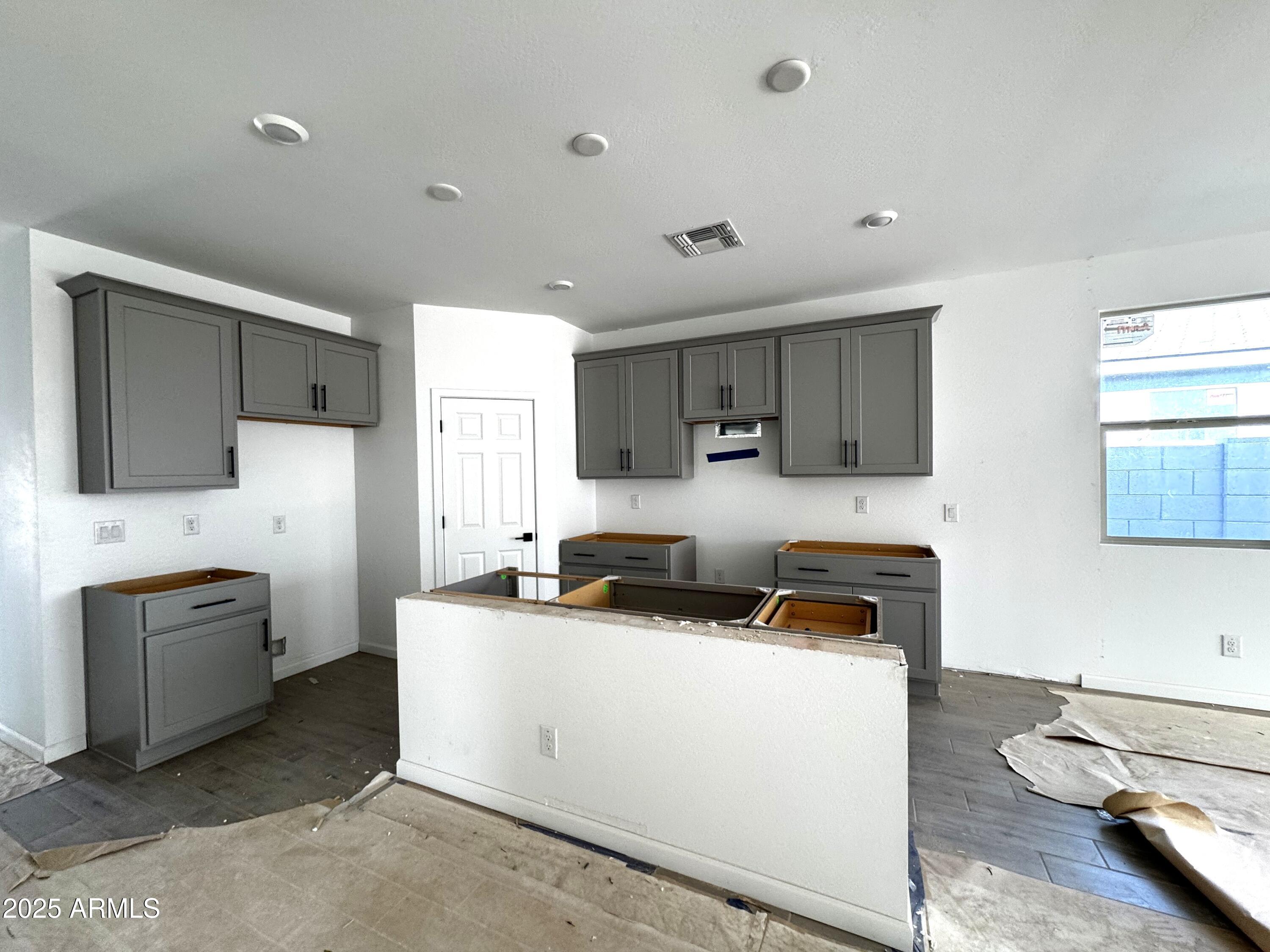 46835 W OLD TIMER Road