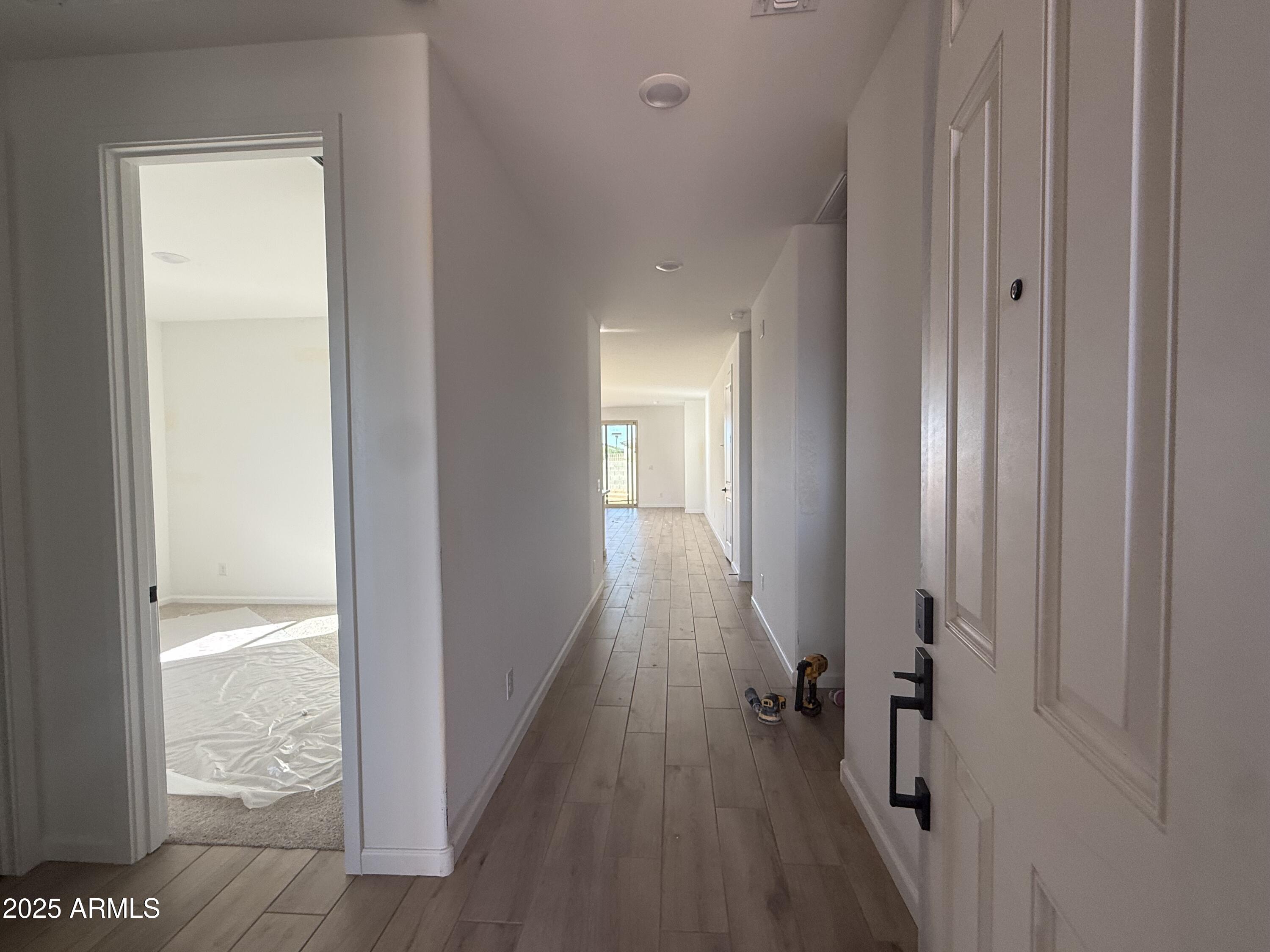 9620 W TAMARISK Avenue