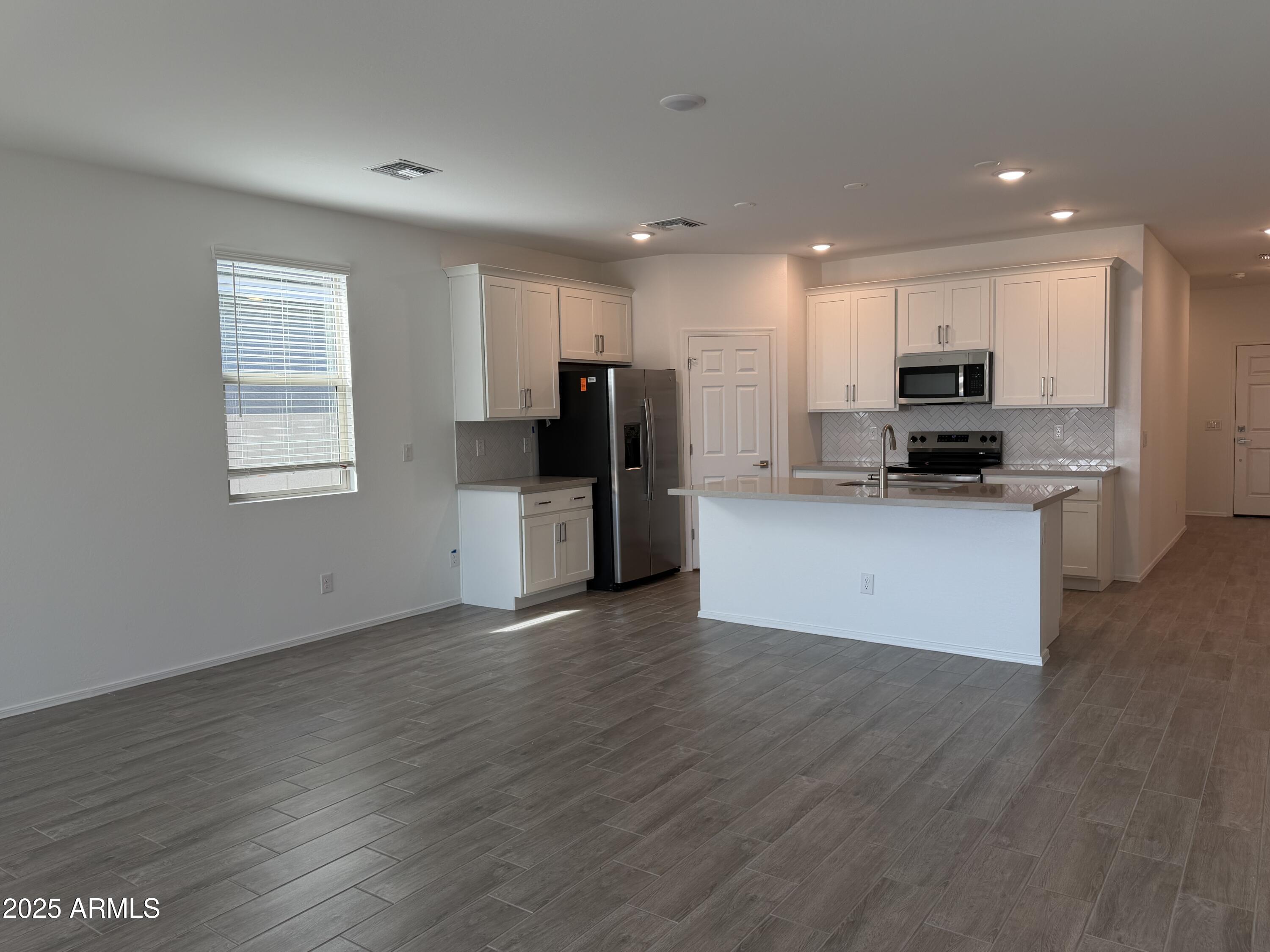 24161 W BOWKER Street