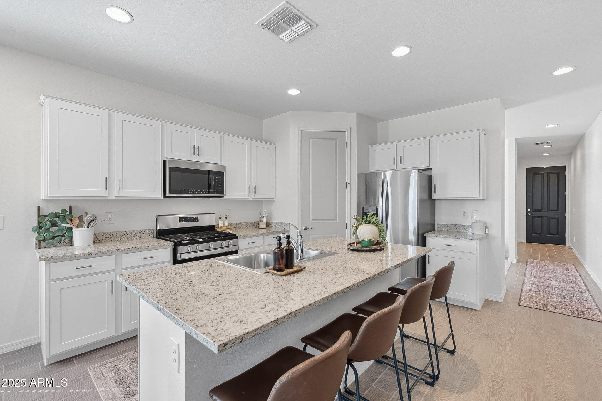 11449 E UNITY Avenue