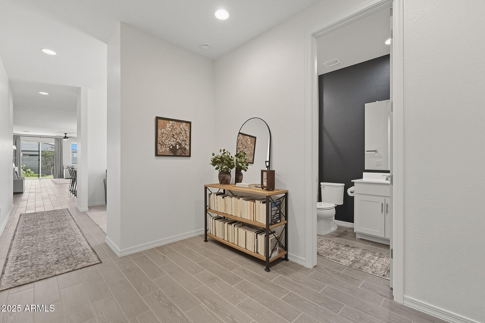 11449 E UNITY Avenue