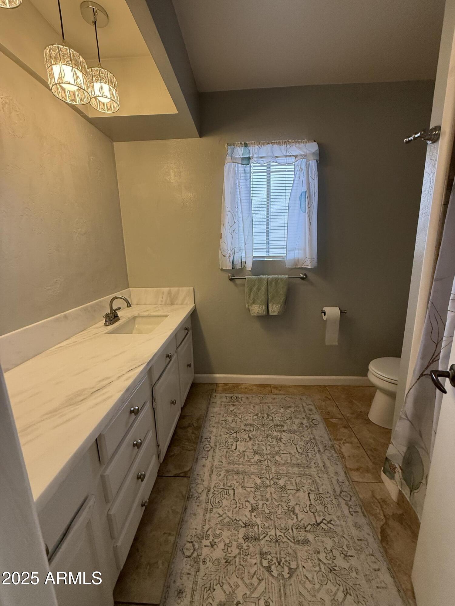 7812 E Pleasant Run