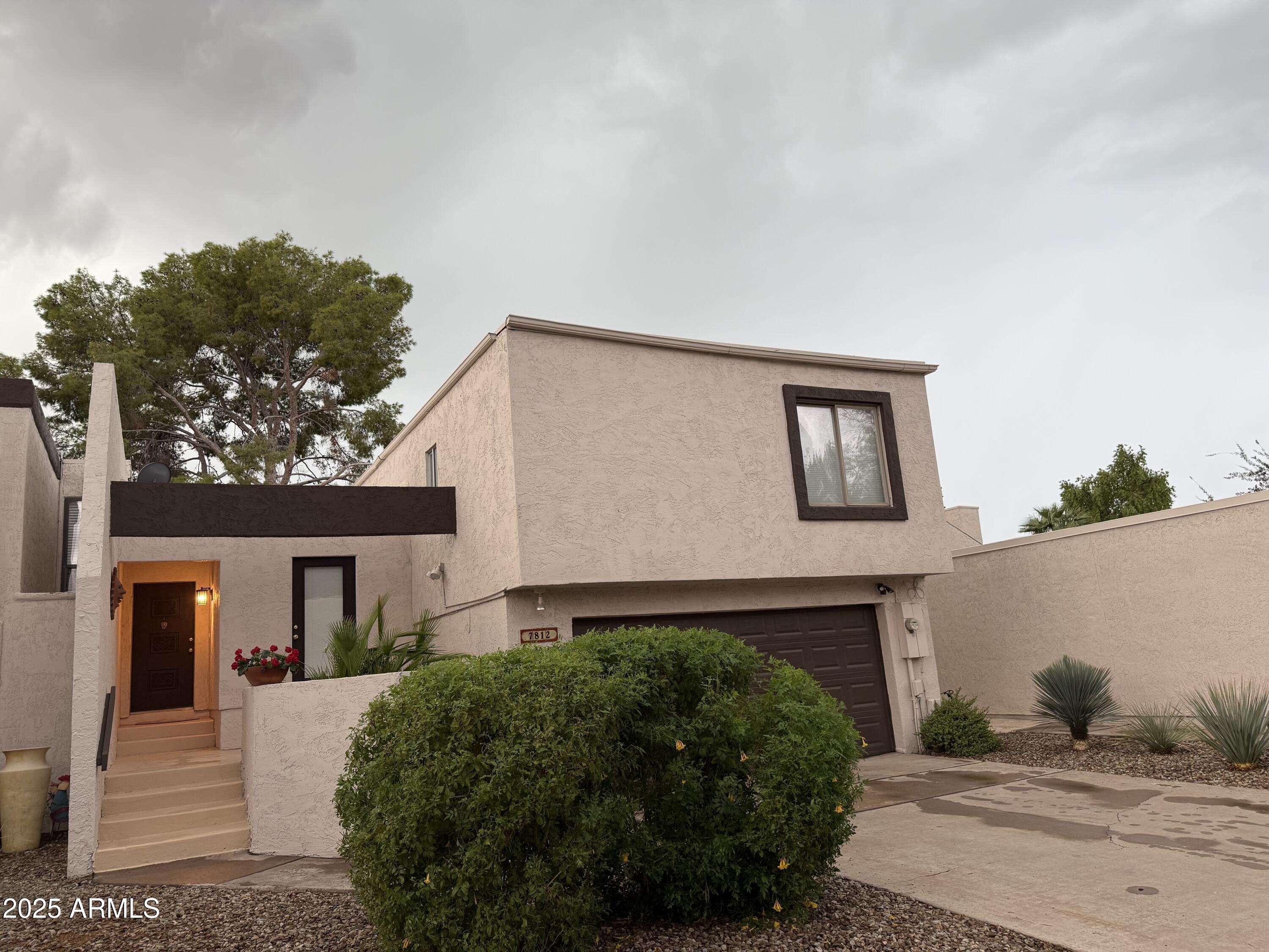 7812 E Pleasant Run