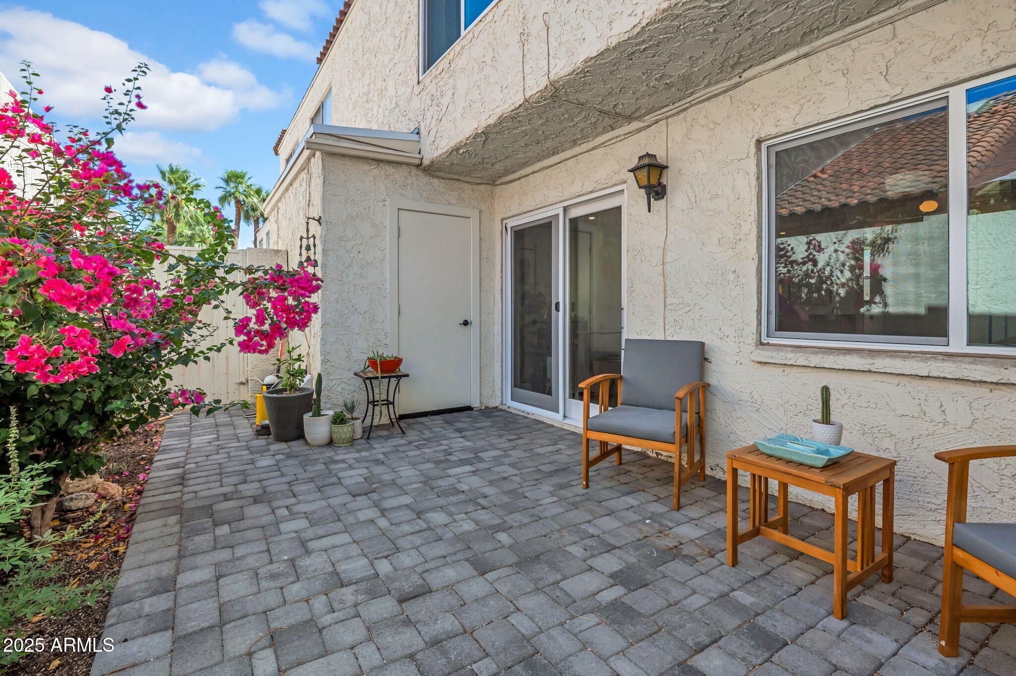 8510 N CENTRAL Avenue, 16