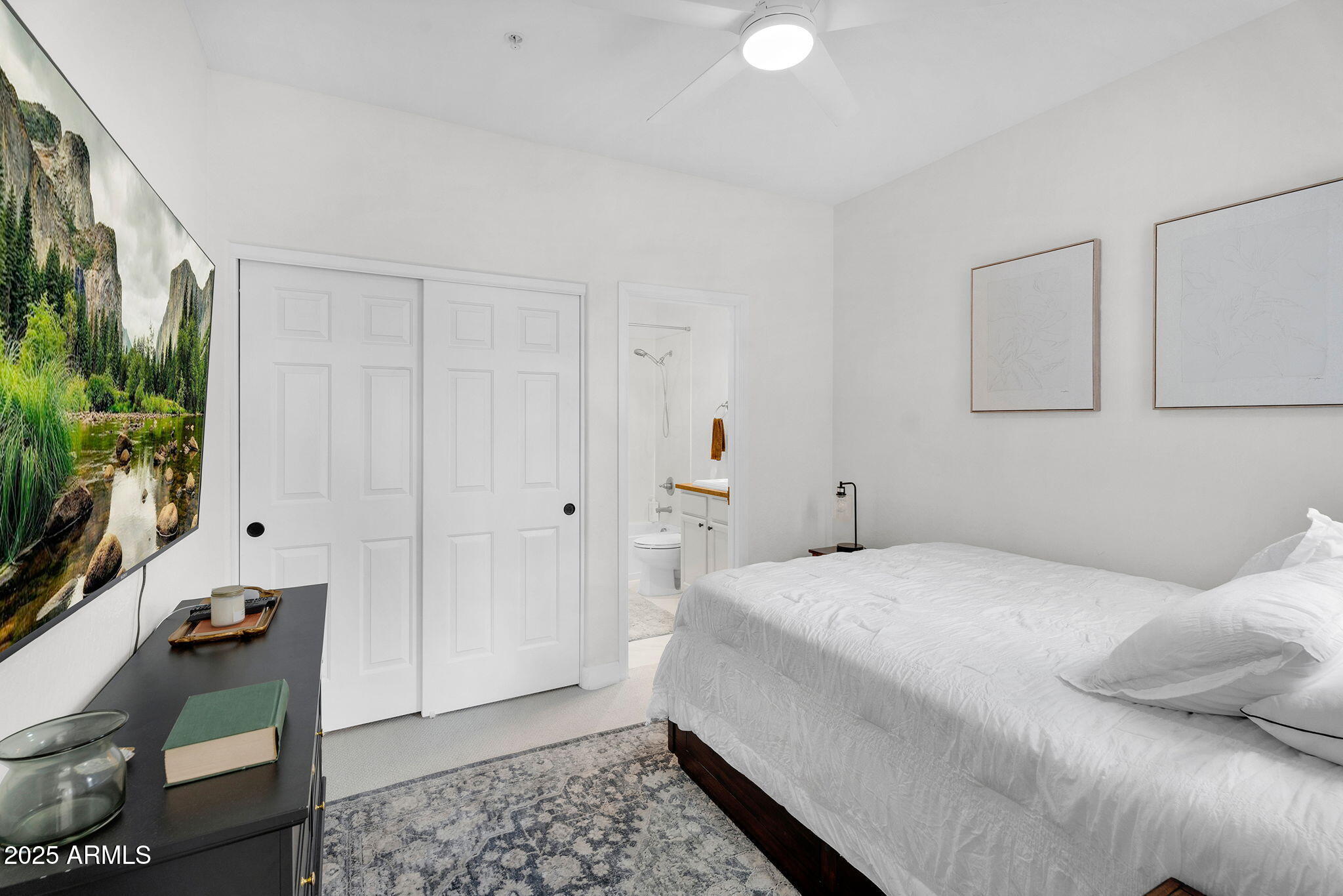 3935 E ROUGH RIDER Road, 1057