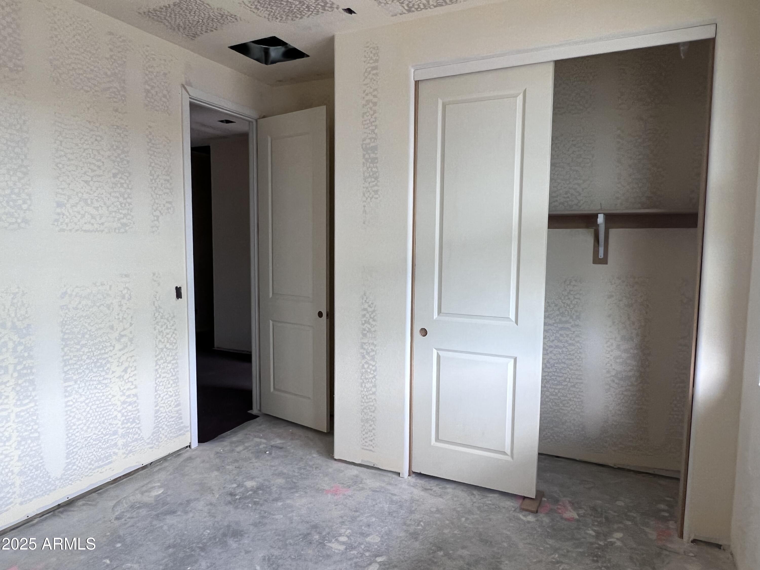 15731 W CAMDEN Avenue