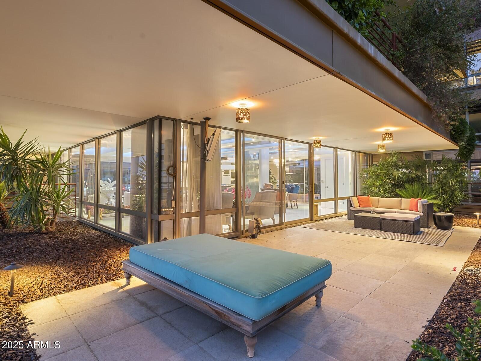 7157 E RANCHO VISTA Drive, 3006