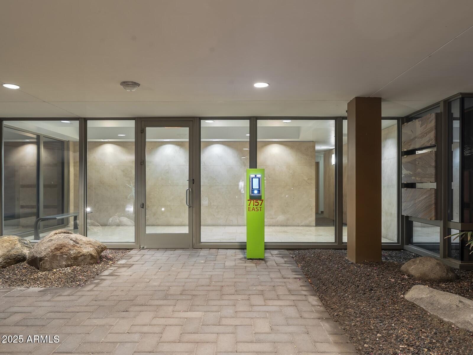 7157 E RANCHO VISTA Drive, 3006