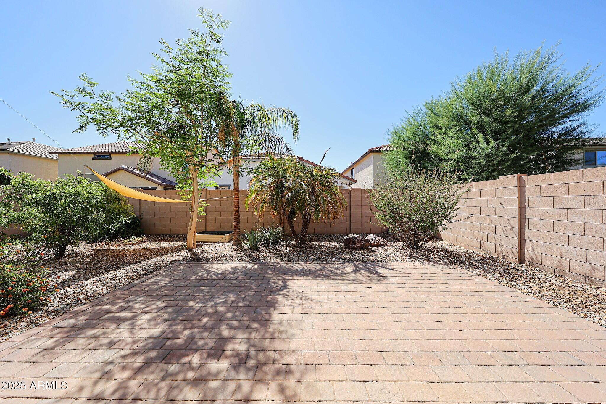 2965 E NIGHTHAWK Way