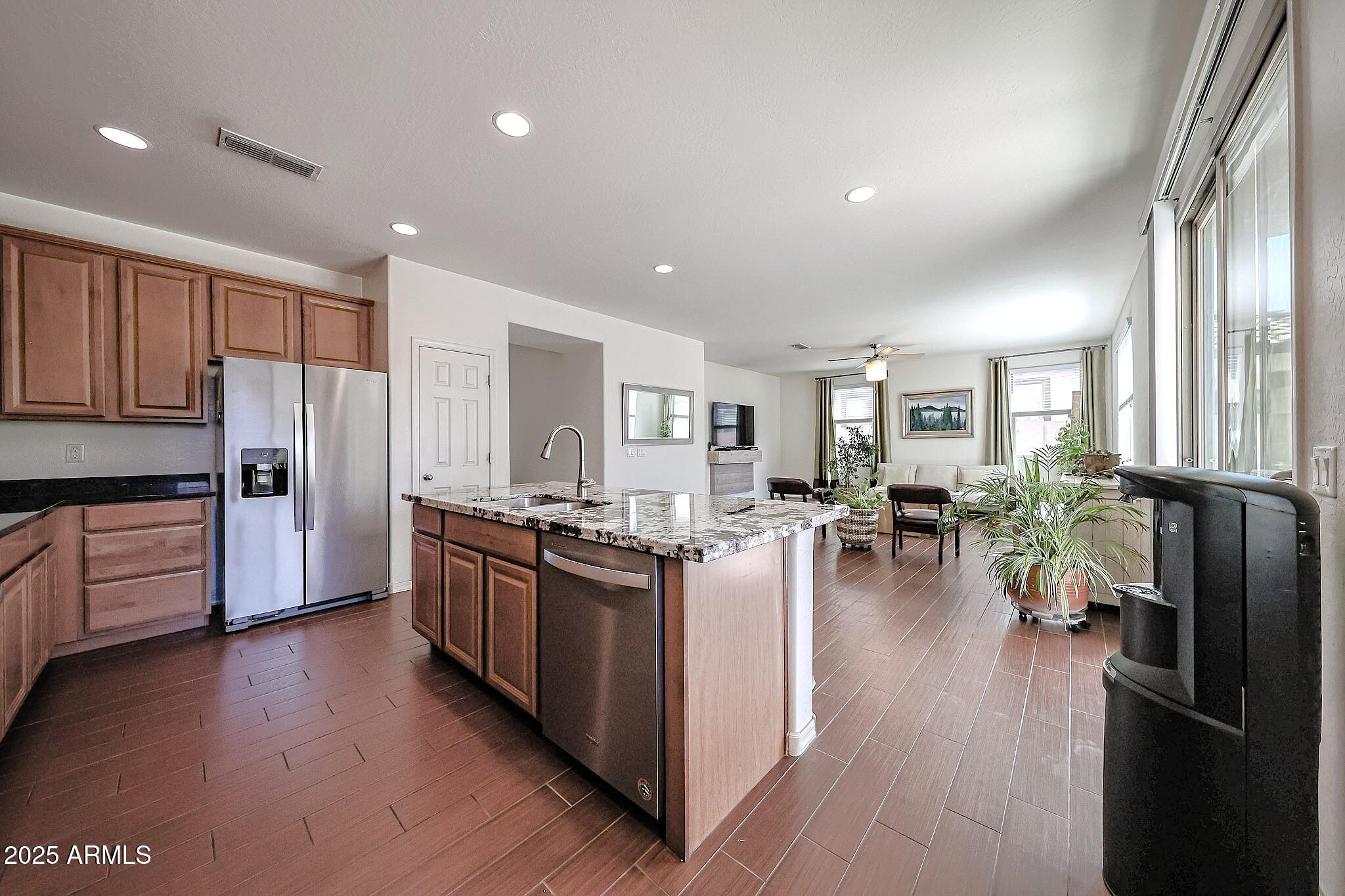 2965 E NIGHTHAWK Way