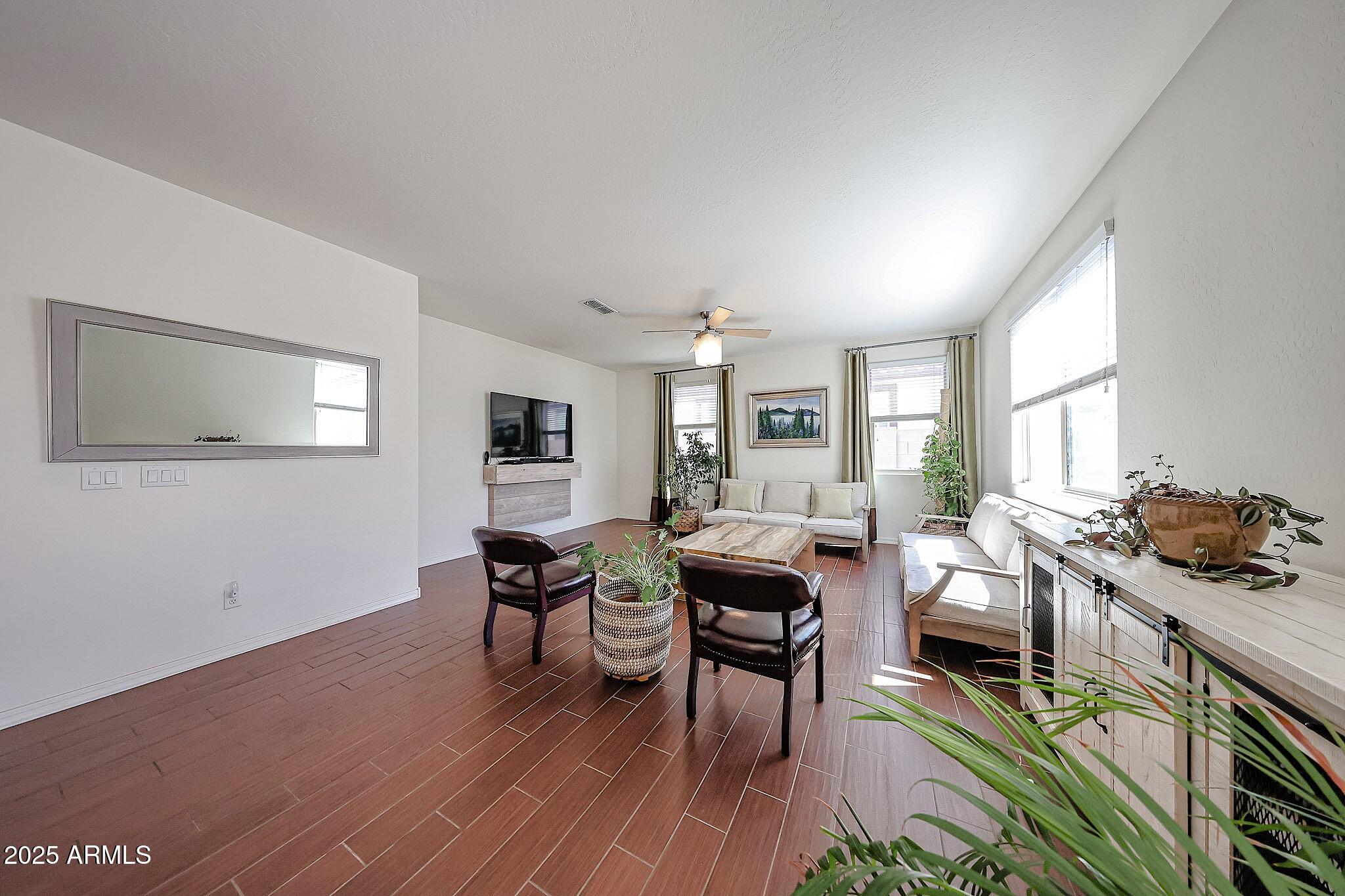 2965 E NIGHTHAWK Way