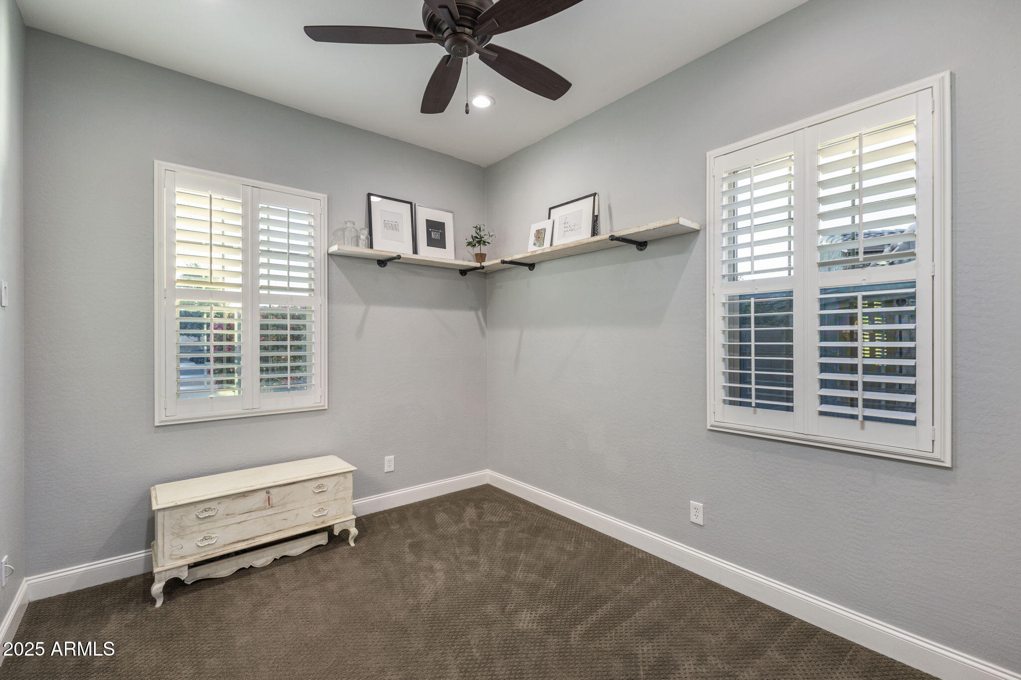 1130 E CLIFTON Court