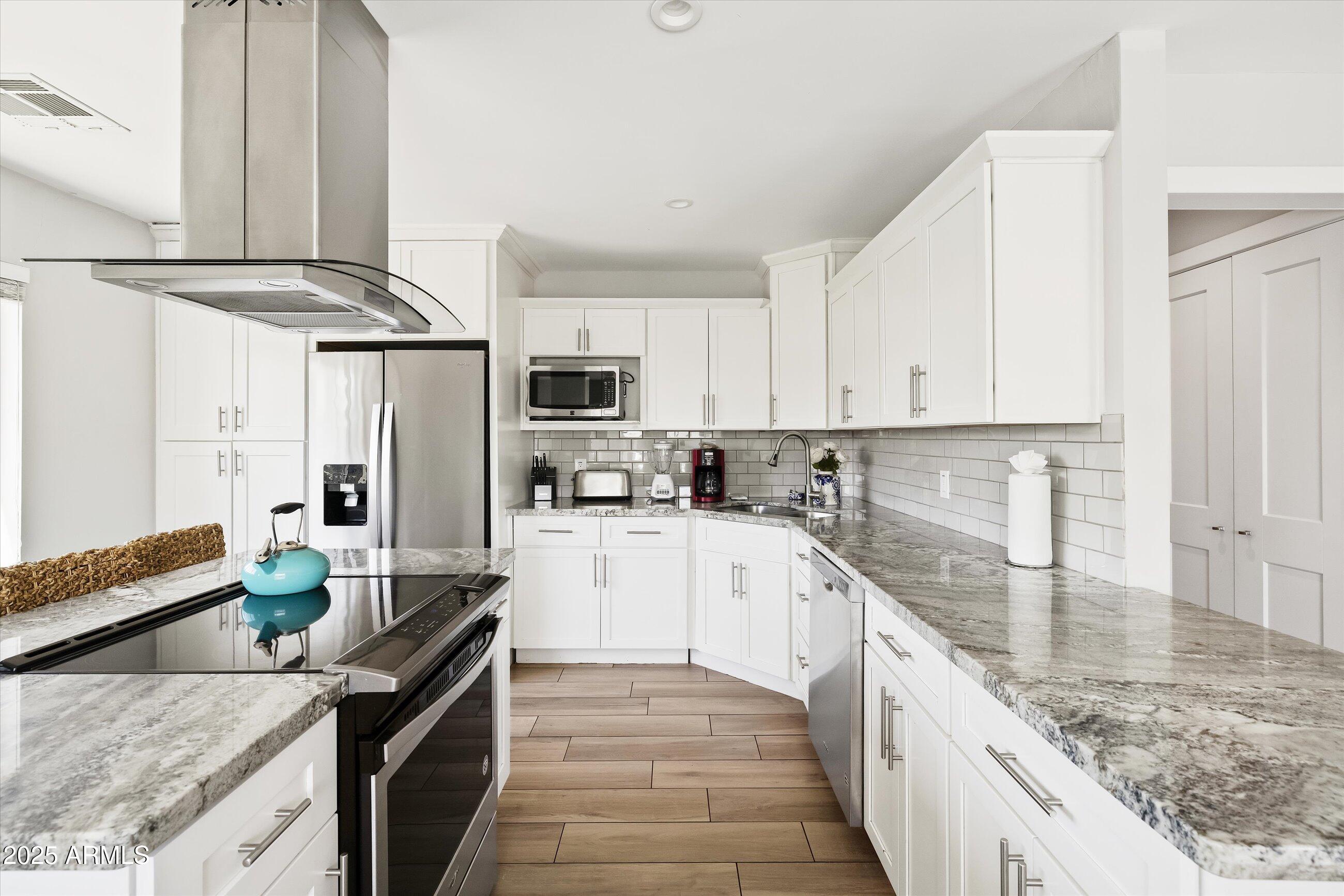 8201 E PICCADILLY Road, Scottsdale