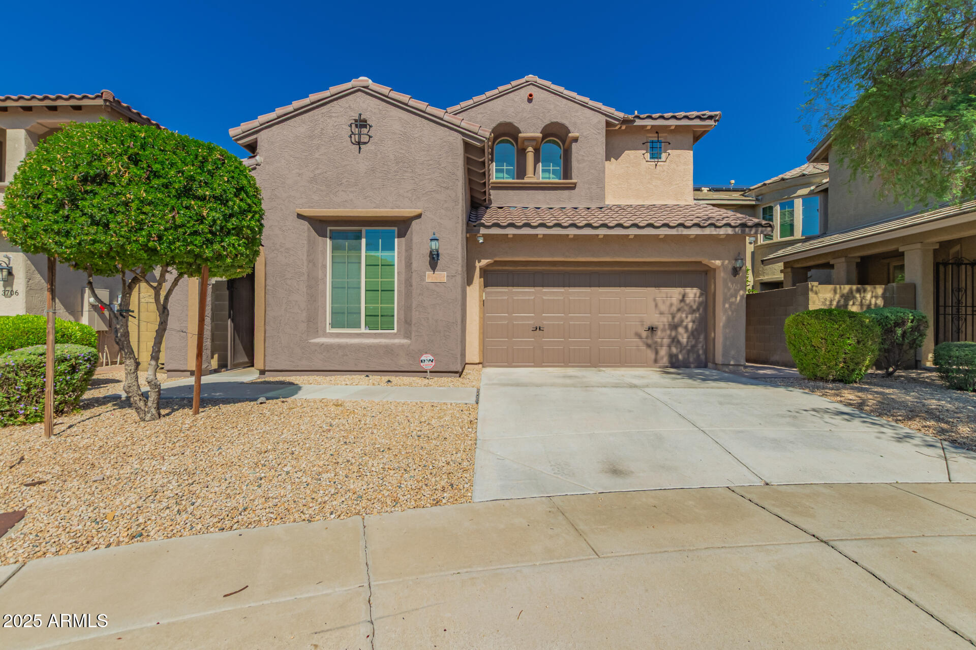 3710 E MATTHEW Drive
