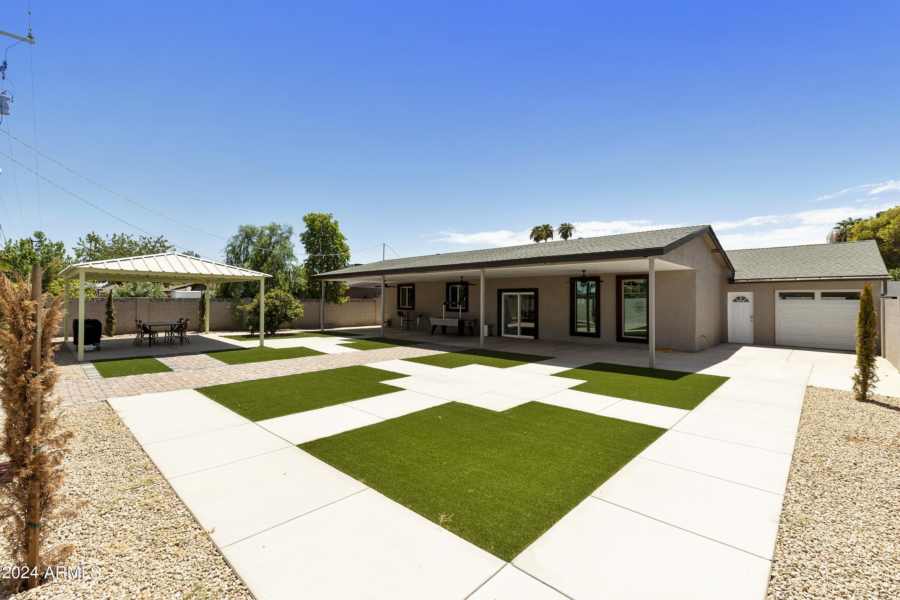 1826 W ORAIBI Drive, Phoenix