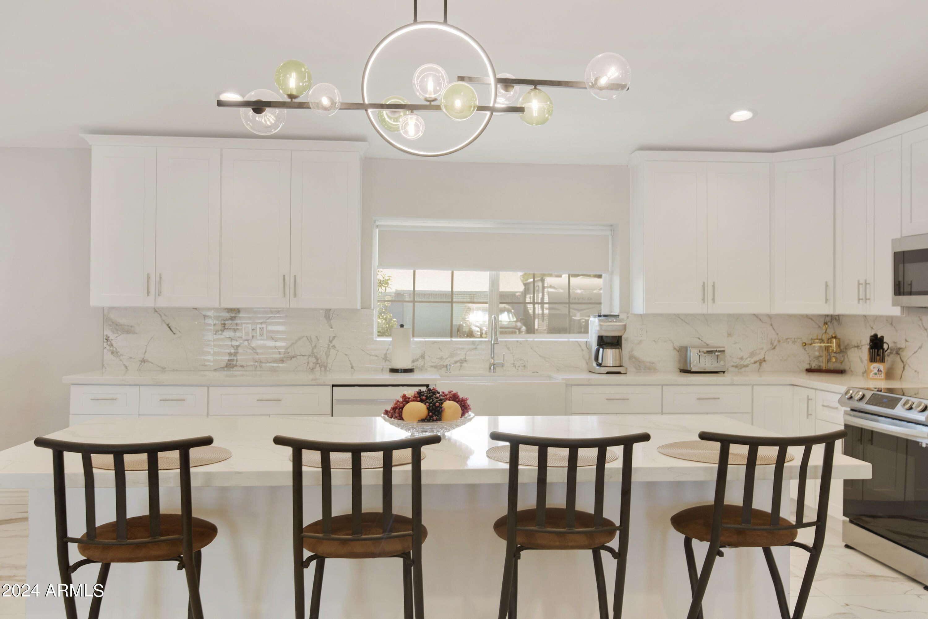 1826 W ORAIBI Drive, Phoenix