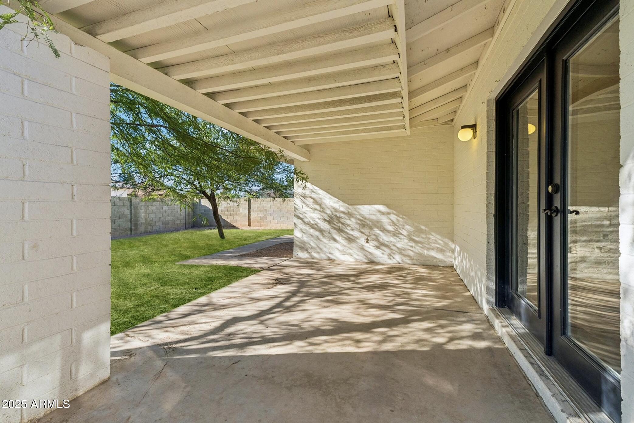 1836 S ROGERS Circle