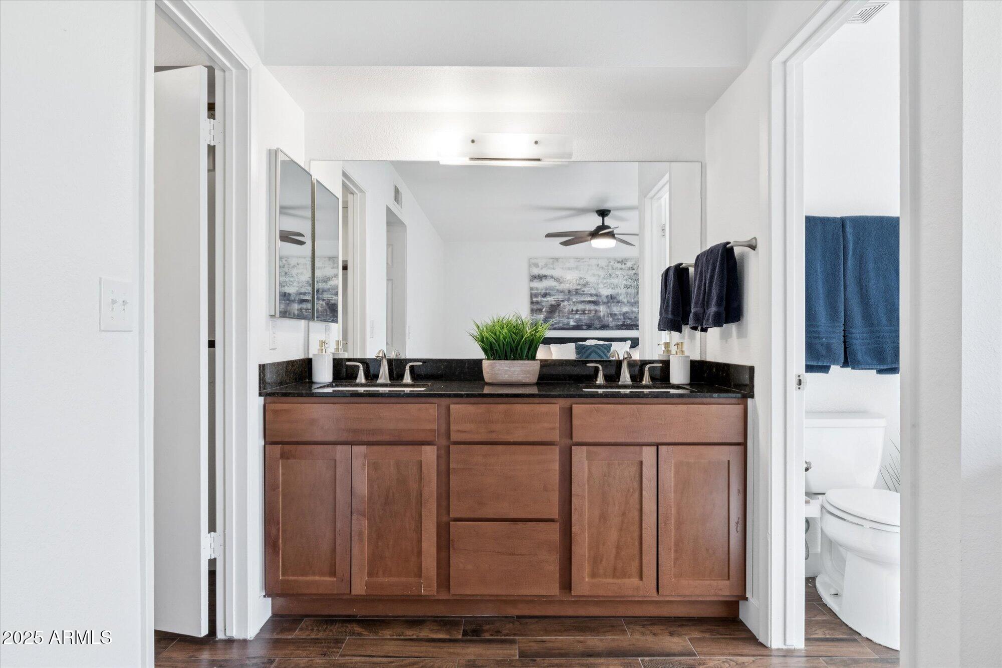 1836 S ROGERS Circle