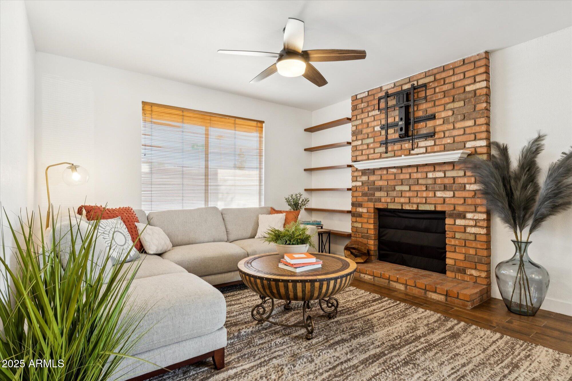 1836 S ROGERS Circle