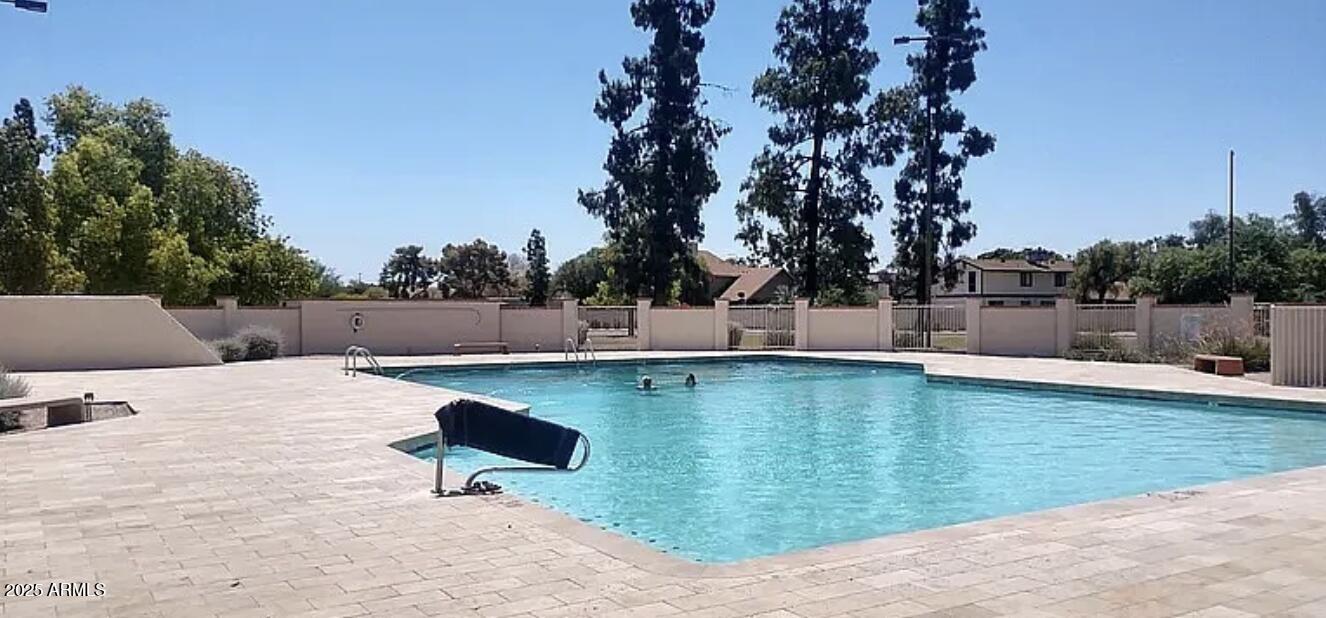 1836 S ROGERS Circle