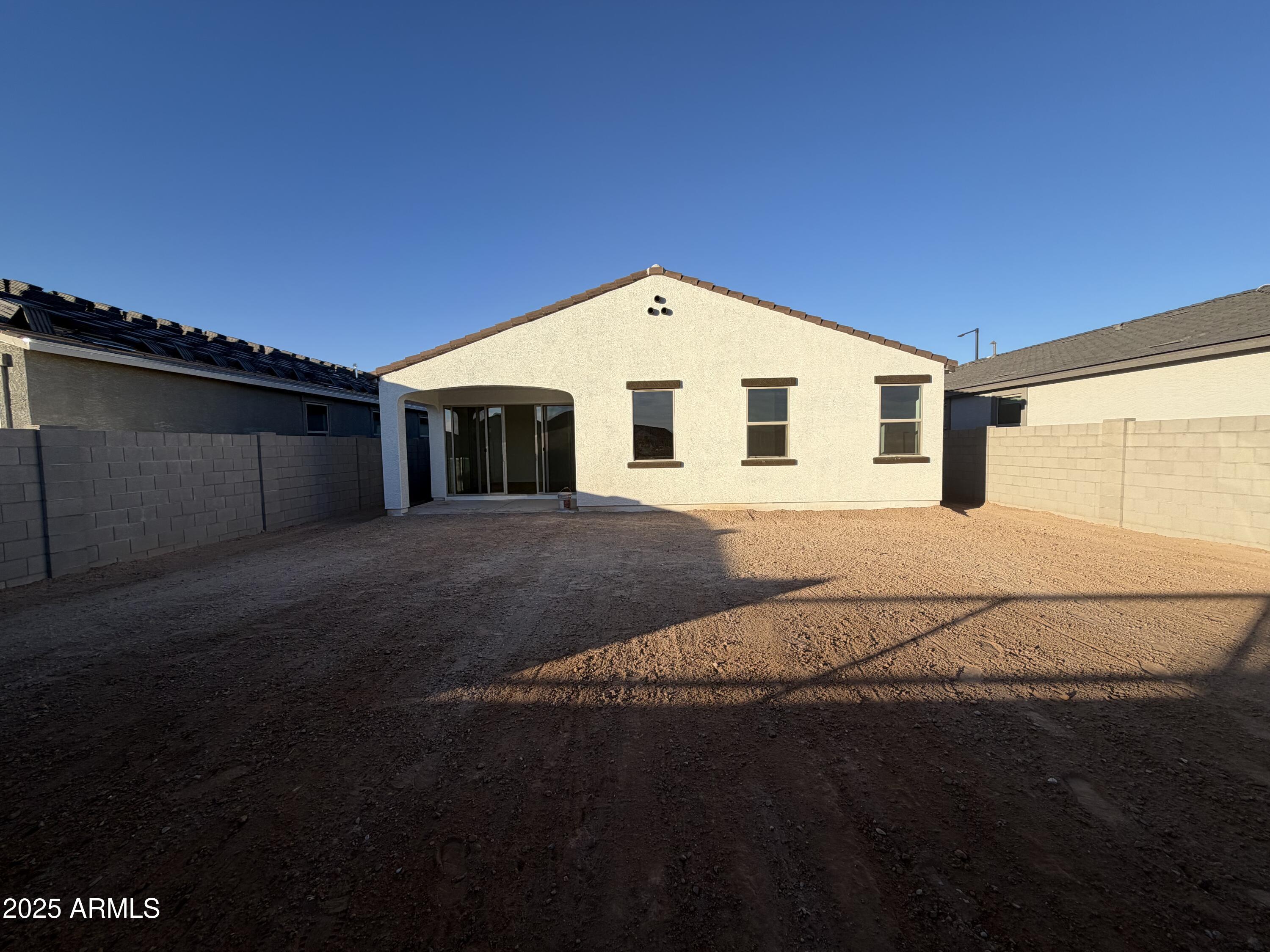 24207 W BOWKER Street