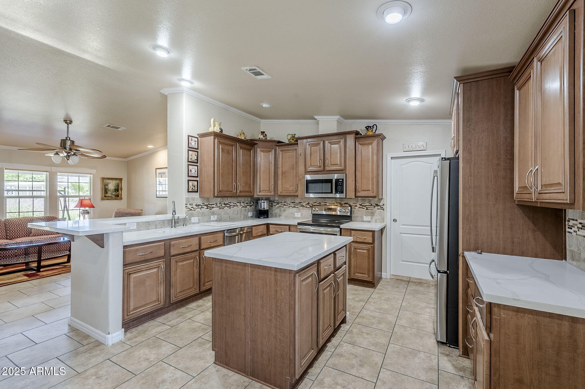 11201 N EL MIRAGE Road Unit: G14